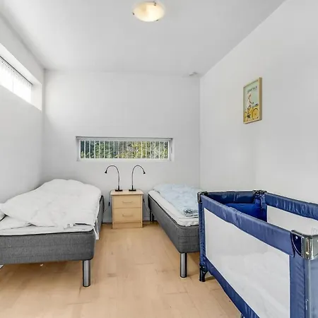 3 Bedroom Gorgeous In Prázdninový dům *